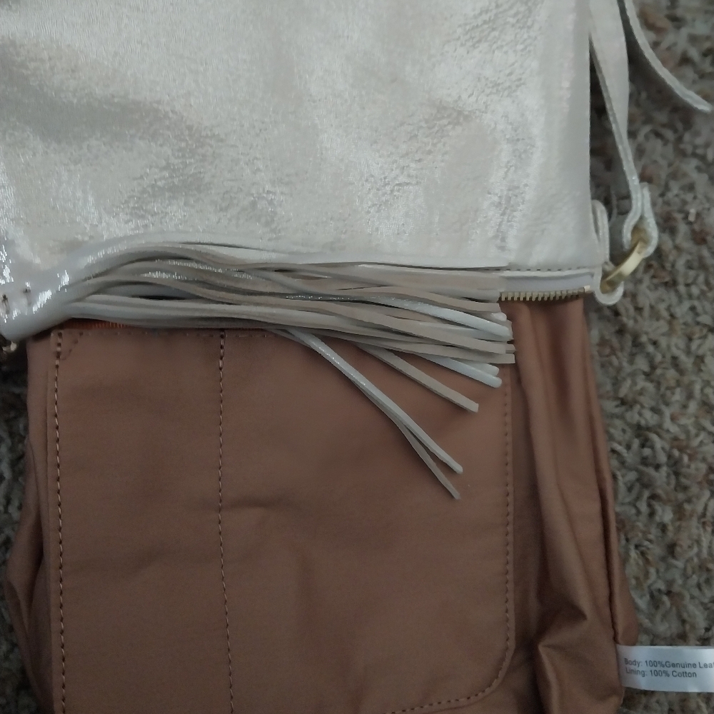 Women HOBO International Crossbody Purse, NWOT - Picture 10 of 11